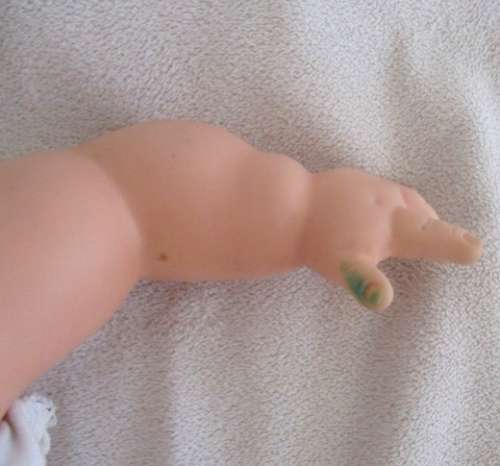 JUST THE SWEETEST 52CM TALL VINTAGE BABY DOLL WITH GORGEOUS BIG OPEN/CLOSE EYES!!
