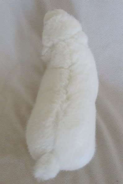 WELL MADE, REALISTIC SNOW WHITE POLAR BEAR ON ALL FOURS