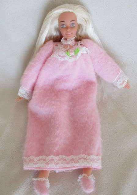 RARE AND UNUSUAL 1990's SOFT BODY (CLOTH) REAL MATTEL BARBIE TO ADD TO YOUR COLLECTION!