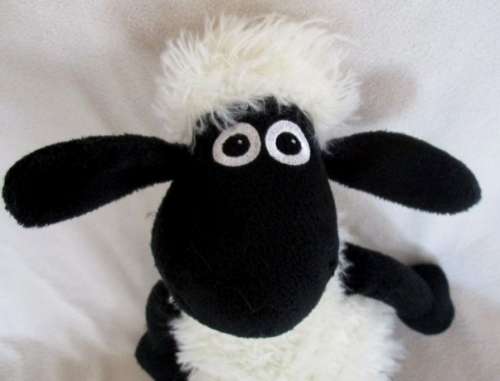CUTE 29CM TALL SHAUN THE SHEEP