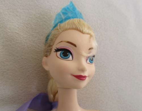FOR CRYPTO MINER ONLY - ELSA FROM DISNEY'S FROZEN WITH FLASHING LIGHT UNDER SLEEVE