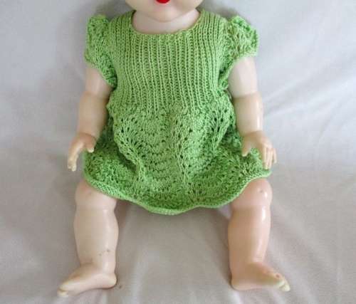 LARGE VINTAGE VINYL/RUBBER 49CM TALL PEDIGREE DOLL WITH TWO CUTE FRONT TEETH
