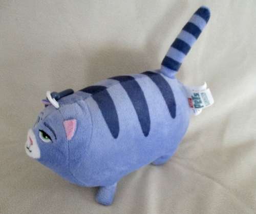CUTE CHLOE THE CAT WITH ATTITUDE FROM UNIVERSAL/ILLUMINATION'S SECRET LIFE OF PETS