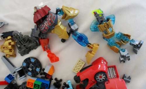BARGAIN TIME! - LOT 2 - WELL OVER 400 PIECES OF REAL LEGO!!