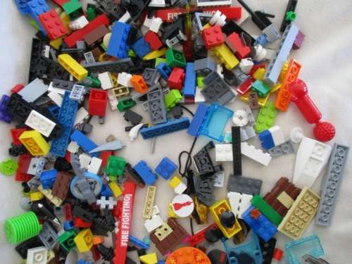 BARGAIN TIME! - LOT 3 - WELL OVER 500 PIECES OF REAL LEGO!!
