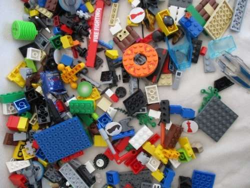BARGAIN TIME! - LOT 3 - WELL OVER 500 PIECES OF REAL LEGO!!