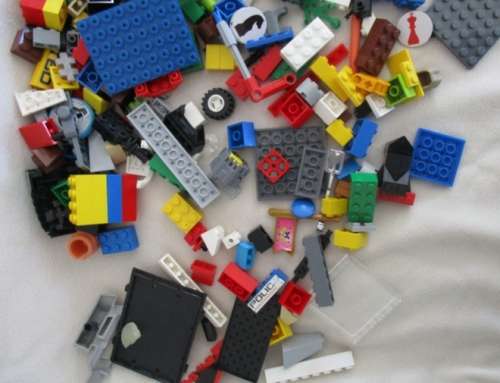BARGAIN TIME! - LOT 3 - WELL OVER 500 PIECES OF REAL LEGO!!
