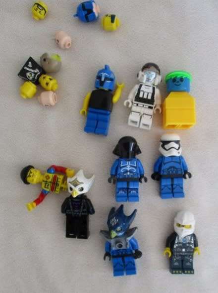 RELISTED - EIGHT REAL LEGO MINI FIGURES PLUS ODD HEADS, HELMETS ETC (INCL LEGO CHIMERA)