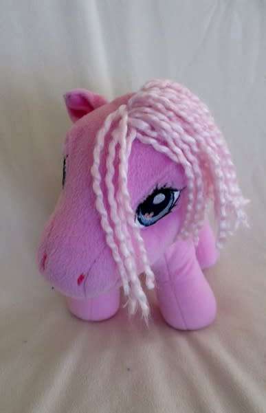 A HASBRO G3 PLUSH MY LITTLE PONY - PINKIE PIE