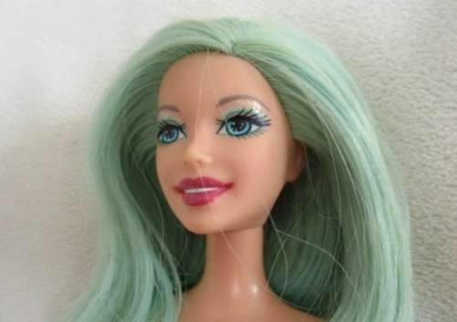 A VERY PRETTY MATTEL FAIRYTOPIA BARBIE DOLL - NO WINGS