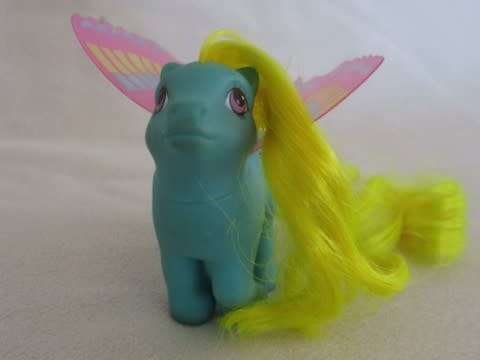 ADORABLE HASBRO G1 MY LITTLE PONY - BABY BUZZER - WITH WINGS - 1985 - MADE IN HONG KONG