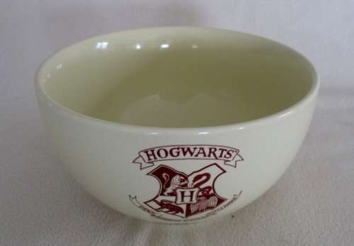FOR THE HARRY POTTER FAN - PORCELAIN/CERAMIC BREAKFAST DISH AND PLATE