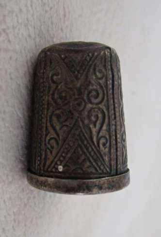 THIMBLE NO 15 - VINTAGE METAL THIMBLE