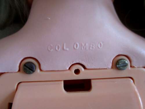 A LARGE VINTAGE 57CM TALL COLOMBO WALKING DOLL