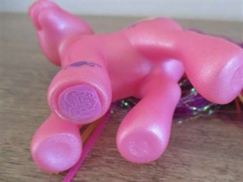 HASBRO G3 MY LITTLE PONY - SILVER SONG WITH GORGEOUS SUPER LONG HAIR AND TINSEL