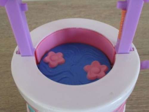HASBRO G3 MY LITTLE PONY - CRYSTAL CROWN WITH WISHING WELL AND BRUSH