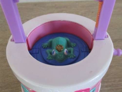 HASBRO G3 MY LITTLE PONY - CRYSTAL CROWN WITH WISHING WELL AND BRUSH