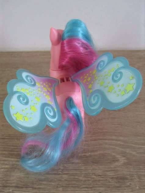 HASBRO G3 MY LITTLE PONY - STAR FLIGHT WITH CUTE WINGS