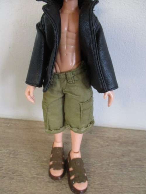 2003 MGA BRATZ BOYZ DOLL DYLAN WITH FUNKY HAIRSTYLE