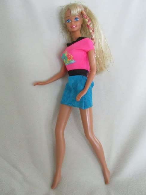 MATTEL BARBIE DOLL WITH LOVELY PINK HIGHLIGHTS AND TINSEL IN HER HAIR (INDONESIA)