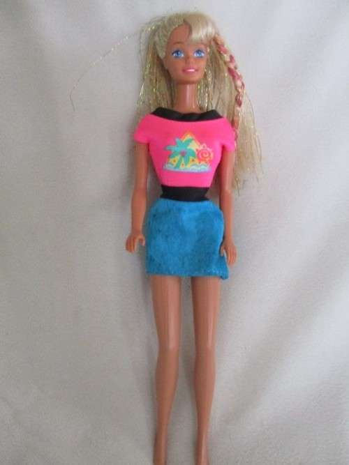 MATTEL BARBIE DOLL WITH LOVELY PINK HIGHLIGHTS AND TINSEL IN HER HAIR (INDONESIA)