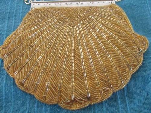 BEAUTIFUL VINTAGE BEADED HANDBAG