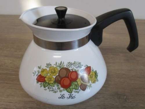 VINTAGE 6 CUP CORNING WARE RENCH SPICE/SPICE OF LIFE COFFEE POT