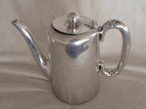 SET OF VINTAGE 1930's WALKER AND HALL SHEFFIELD A1 HARD & SILVER SOLDERED COFFEE POTS AND CREAMERS