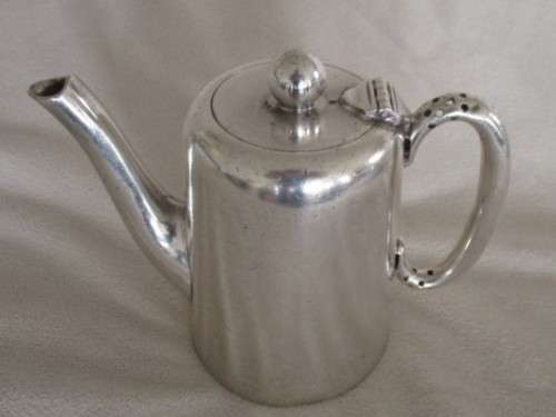 SET OF VINTAGE 1930's WALKER AND HALL SHEFFIELD A1 HARD & SILVER SOLDERED COFFEE POTS AND CREAMERS