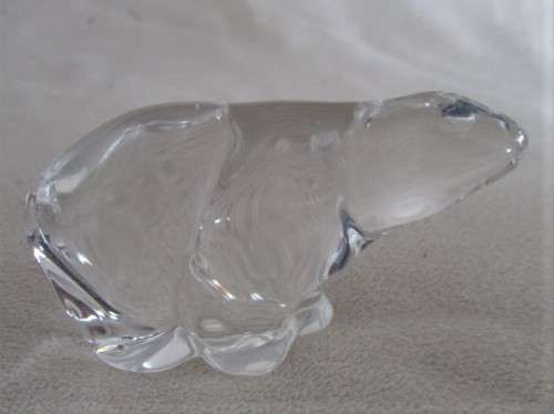 LOVELY SCANDINAVIAN HADELAND, NORWAY GLASS POLAR BEAR IN GREAT CONDITION