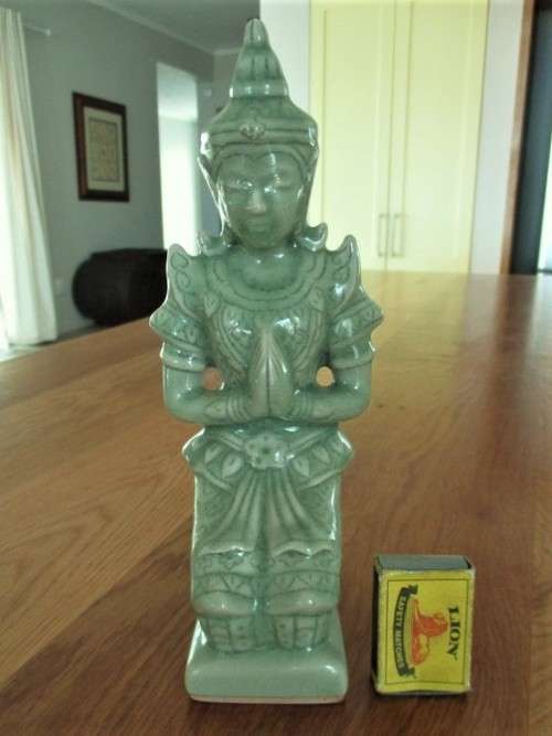 STUNNING THAI CELADON THEPPHANOM - DEVATA (DEITY) IN  NAMASKARA/ANJALI MUDRA POSE