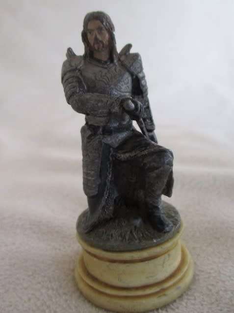 LEAD FIGURE - LORD OF THE RINGS CHESS PIECE - FARAMIR - WHITE PAWN