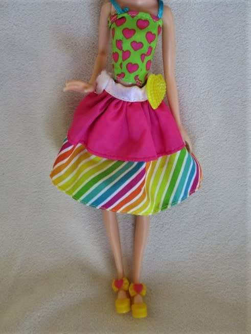 SPINMASTER 'I LOVE LE BUN DEE' IN ORIGINAL OUTFIT WITH STAND