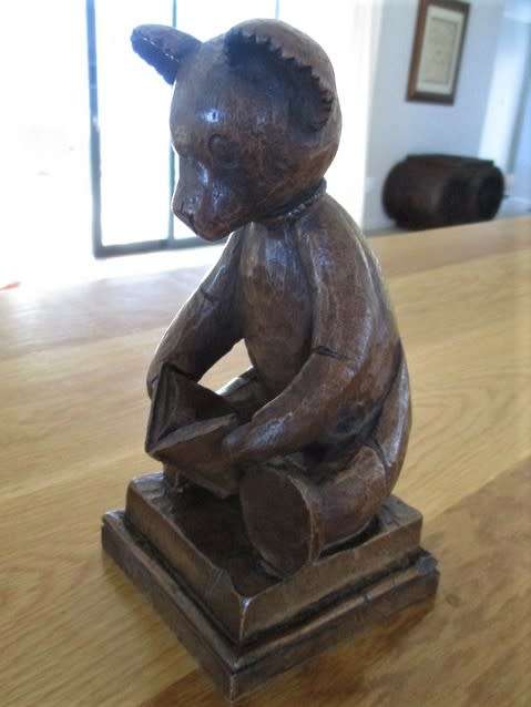FOR THE ARDENT ARCTOPHILE - VINTAGE HAZELBURY HOUSE, GLOUCESTER, ENGLAND HAND CRAFTED WOODEN BEAR