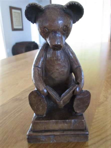 FOR THE ARDENT ARCTOPHILE - VINTAGE HAZELBURY HOUSE, GLOUCESTER, ENGLAND HAND CRAFTED WOODEN BEAR