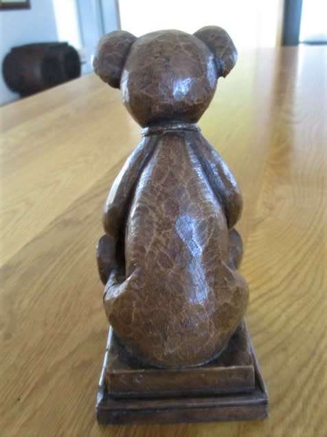 FOR THE ARDENT ARCTOPHILE - VINTAGE HAZELBURY HOUSE, GLOUCESTER, ENGLAND HAND CRAFTED WOODEN BEAR
