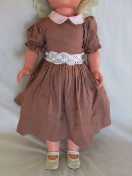 BEAUTIFUL LARGE 54CM TALL VINTAGE WALKING DOLL WITH BEAUTIFUL BLUE EYES