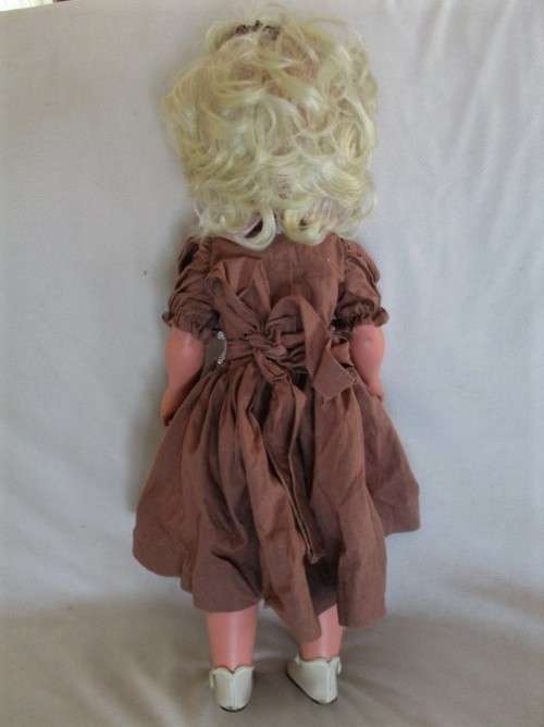 BEAUTIFUL LARGE 54CM TALL VINTAGE WALKING DOLL WITH BEAUTIFUL BLUE EYES