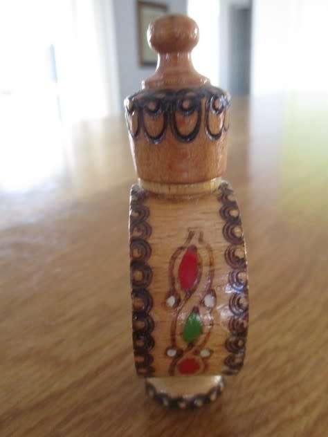 THREE VERY PRETTY AND UNIQUE PERFUME BOTTLES FOR THE COLLECTOR