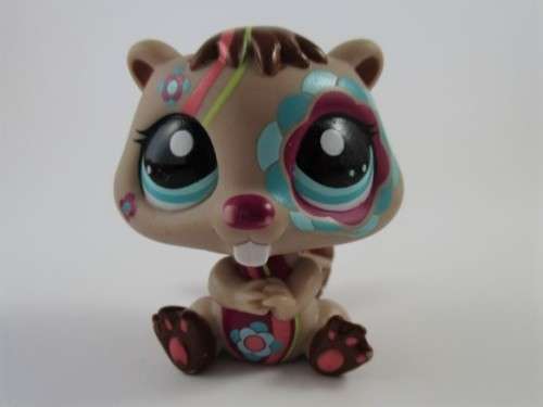 NO.5 - HASBRO LITTLEST PET SHOP - BEAVER