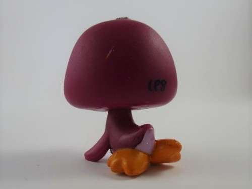 NO.12 - HASBRO LITTLEST PET SHOP - PENGUIN WITH GLITTER