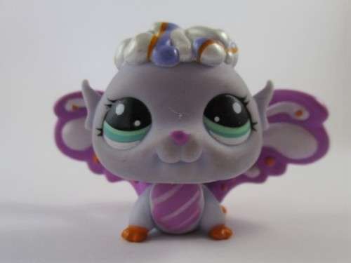 NO.17 - HASBRO LITTLEST PET SHOP - FAIRY CAT WITH WINGS
