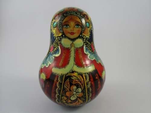 EXQUISITE VINTAGE RUSSIAN HAND PAINTED MATRYOSHKA/BABUSHKA ROLY POLY CHIME BALL - SIGNED ON BASE