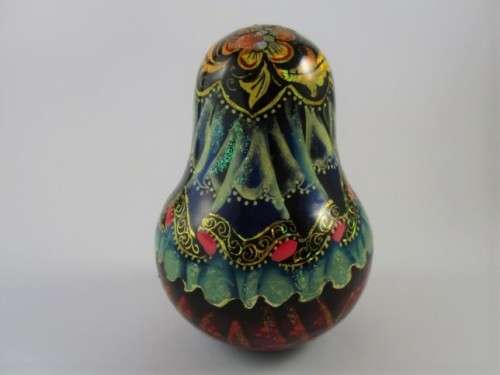 EXQUISITE VINTAGE RUSSIAN HAND PAINTED MATRYOSHKA/BABUSHKA ROLY POLY CHIME BALL - SIGNED ON BASE