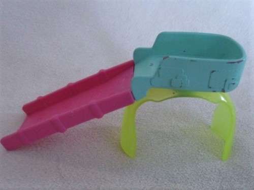 NO.4 - HASBRO LITTLEST PET SHOP -  A CUTE TRAVEL CARRY FOLDING PLAYGROUND PLUS SLIDE AND MUD BATH
