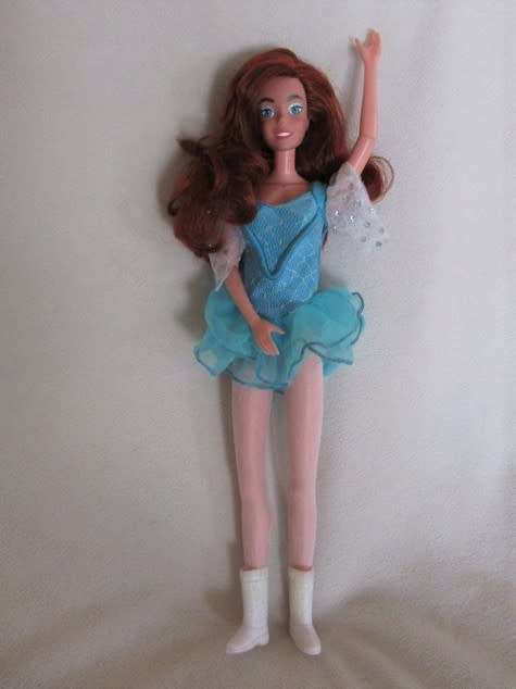 ORIGINAL 1997 GALOOB 20TH CENTURY FOX  DISNEY'S ANASTASIA BARBIE DOLL - ARTICULATED ELBOWS & WAIST