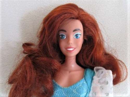 ORIGINAL 1997 GALOOB 20TH CENTURY FOX  DISNEY'S ANASTASIA BARBIE DOLL - ARTICULATED ELBOWS & WAIST