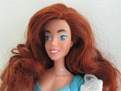 ORIGINAL 1997 GALOOB 20TH CENTURY FOX  DISNEY'S ANASTASIA BARBIE DOLL - ARTICULATED ELBOWS & WAIST