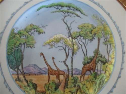 1949 SVK/UWB VOORTREKKER MONUMENT CROWN DEVON PLATE SIGNED BY RENOWNED S.A. ARTIST W.H. COETZER