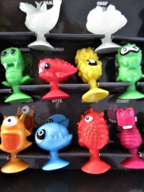 STIKEEZ SUBMARINE CREATURES OF THE DEEP COLLECTORS ALBUM WITH COMPLETE SET OF STIKEEZ